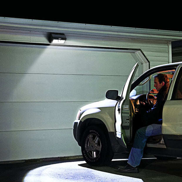 Outdoor Motion Sensor Lights used in the garage 
